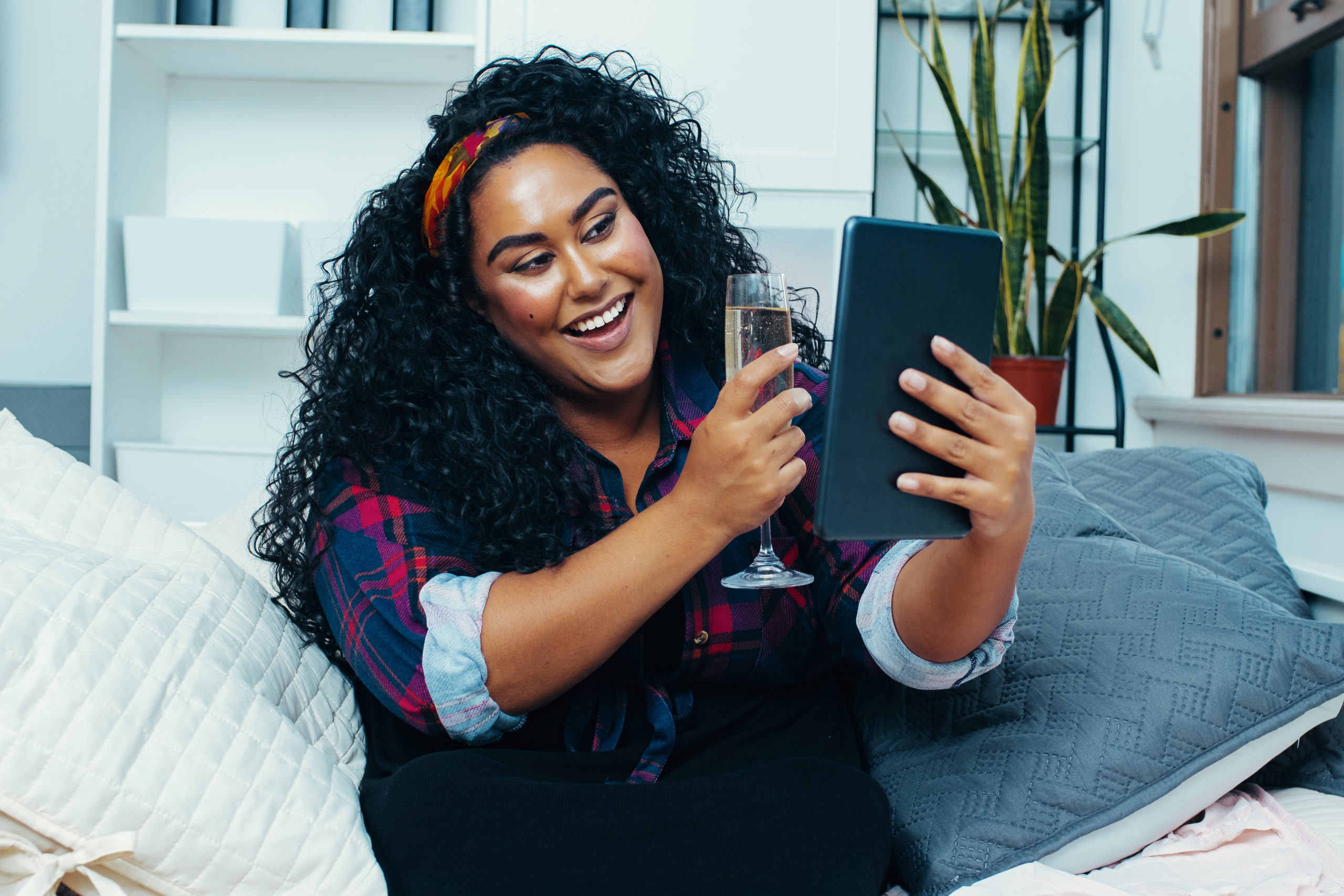 dating apps | PeopleHype